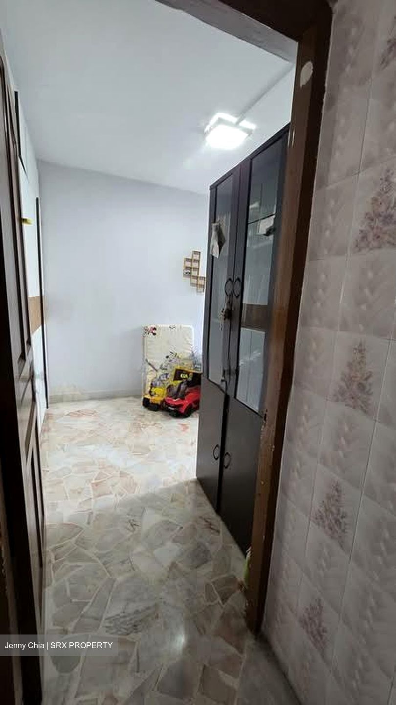Blk 301 Hougang Avenue 5 (Hougang), HDB 3 Rooms #579280821
